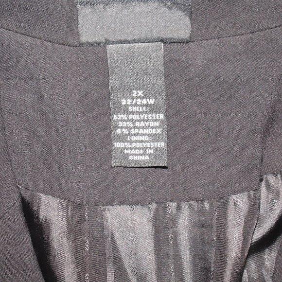 Maggie Barnes Plus Size 2X 22/24W Black 3 Button Notched Collar Blazer Jacket - Picture 5 of 6